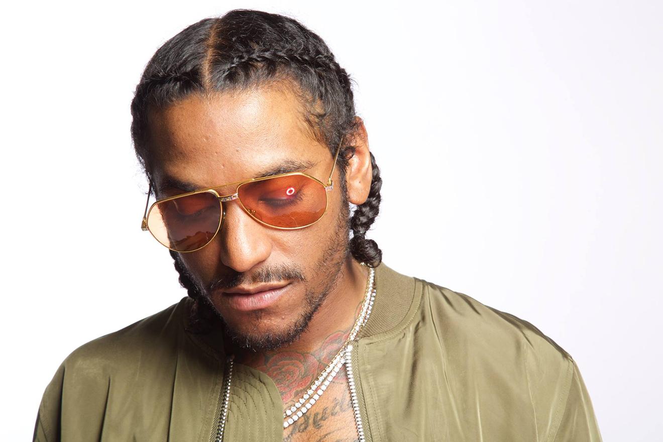 Lloyd to perform at Warner Theatre Erie Reader