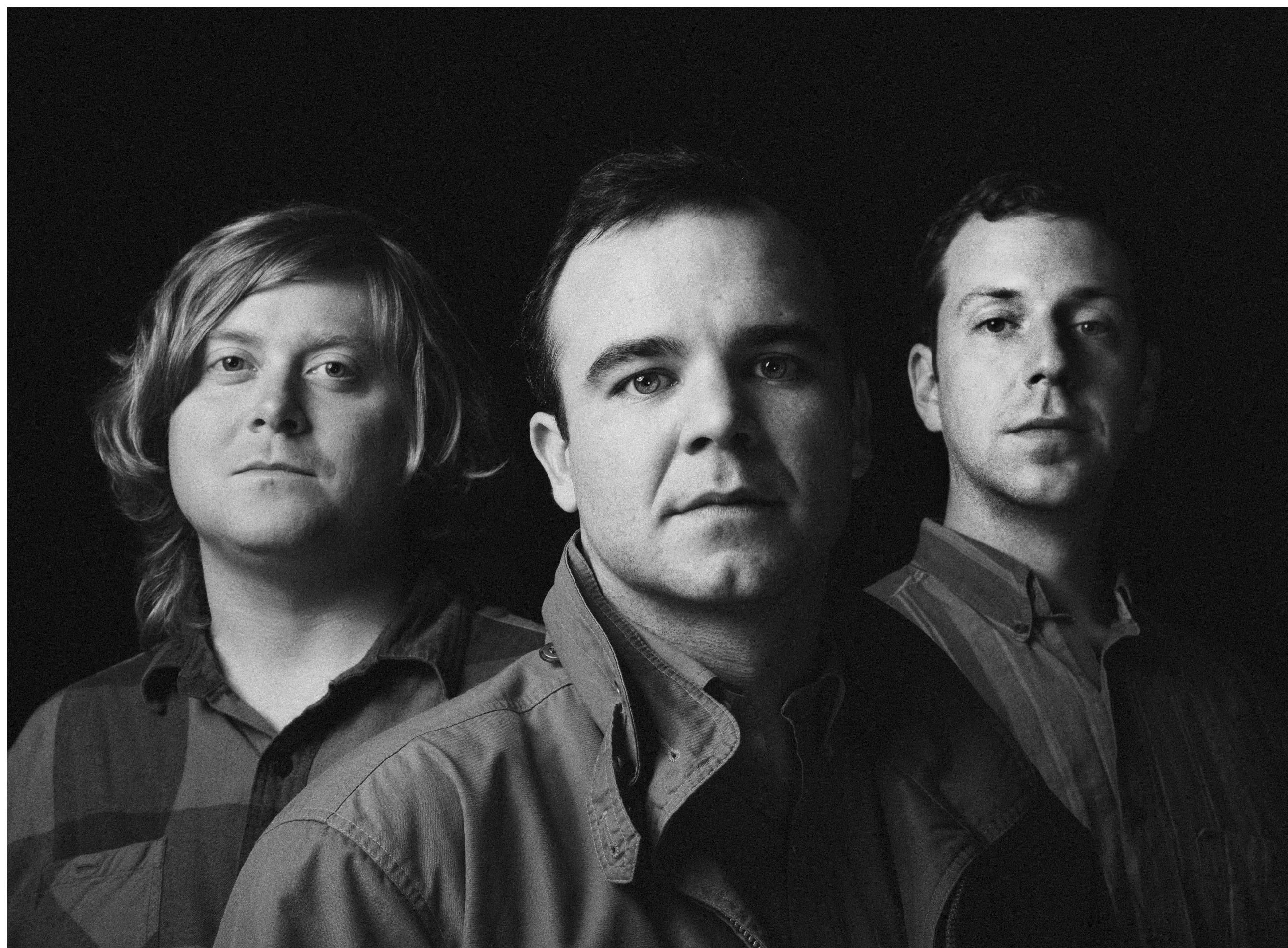 Айленд группа. Future islands группа. band &quot;islands&quot;. концерт future island. future islands солист.