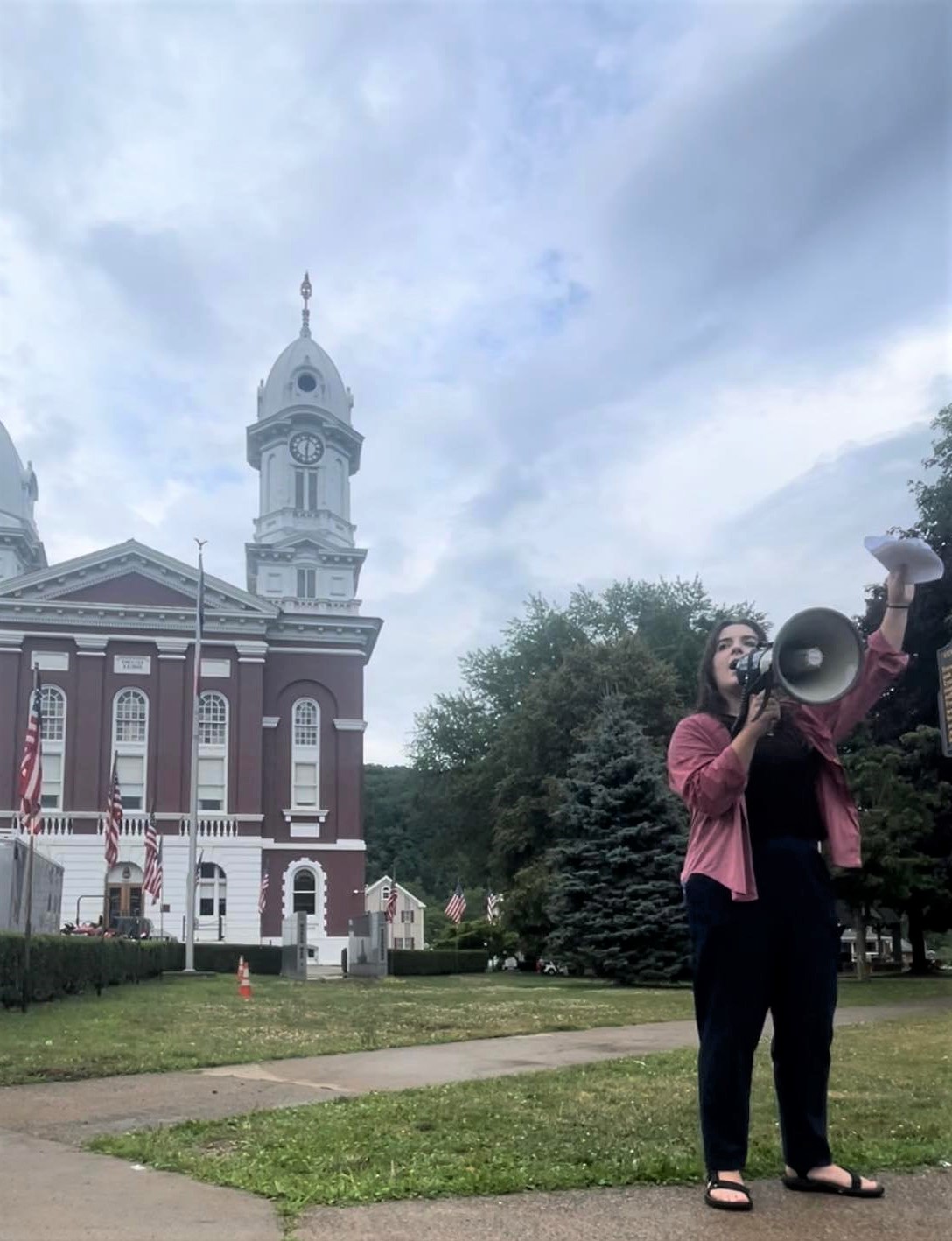 Vice-Chairperson of the Venango County Democratic Committee Ashley Zaccari Smith addresses the crowd at the Decision Day Action in Franklin (Photo by Nicole Burton).